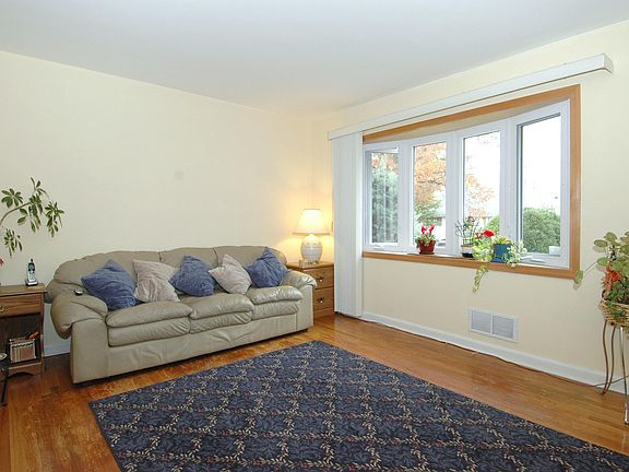 bright and airy living room