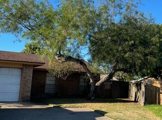 9558 Goldfinch Cir, Corpus Christi, TX 78418