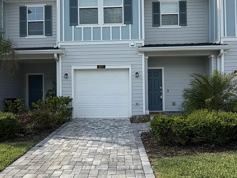 457 Boracay Cir — Photo 2
