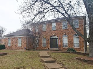 407 Stryker Ct, Ballwin, MO 63021