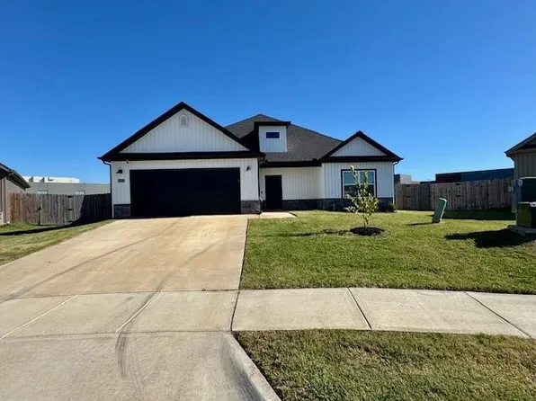 1340 Mount Hood Dr, Centerton, AR 72719