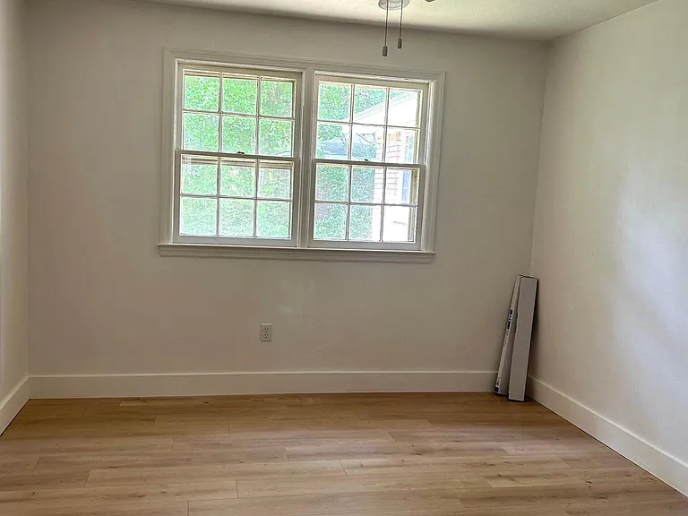 1818 Saint Julian Dr — Photo 14