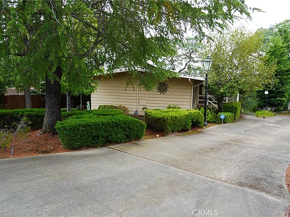 5th image of 54 Greenbrier Dr