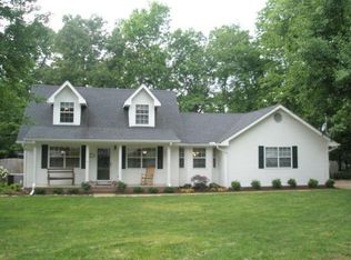 3907 Chickadee Trl, Signal Mountain, TN 37377