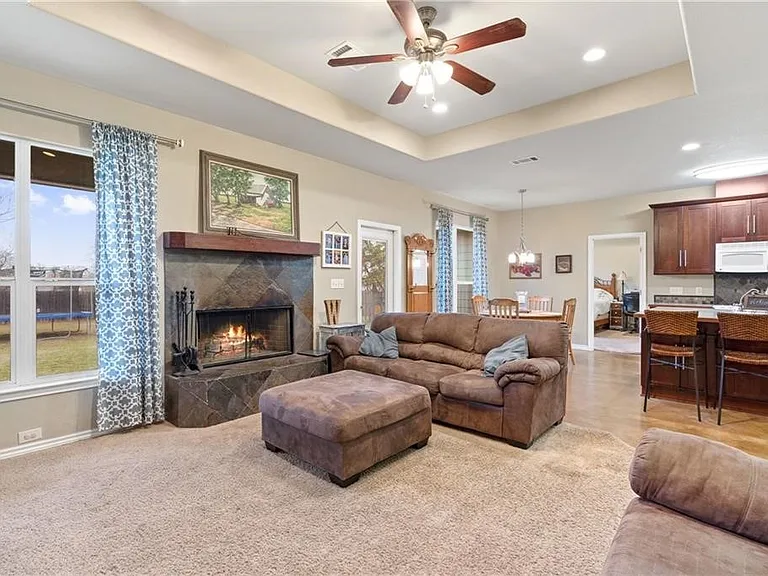 107 E Dawn Dr — Photo 7