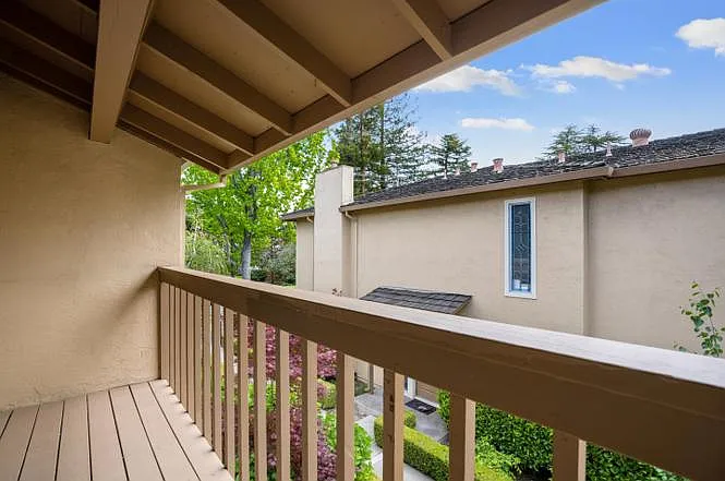 1323 Hoover St — Photo 20