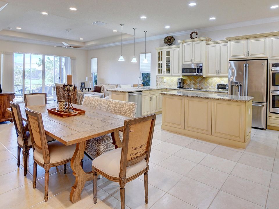 Home For Sale In Villaggio Reserve
