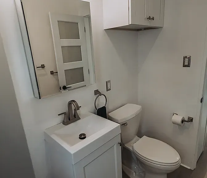 6658 Comstock Ct — Photo 11