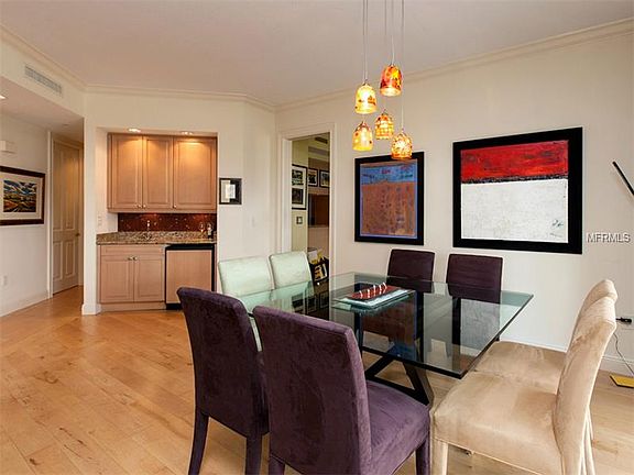 4th image of 35 Watergate Dr Suite 704