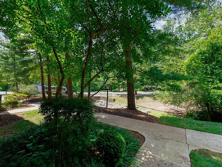 5702 Brewer House Cir #T3-12 — Photo 38