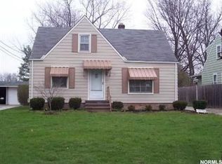12094 Woodview Blvd, Parma Heights, OH 44130