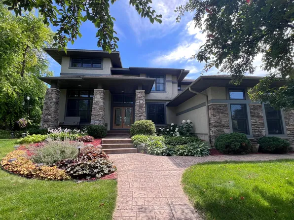 18897 Explorer Trl, Eden Prairie, MN 55347