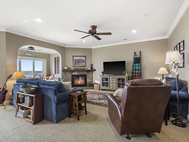 31 Royal Vista Dr #109 — Photo 9
