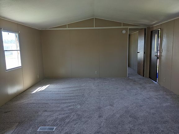 4th image of 820 Grant Ave #46