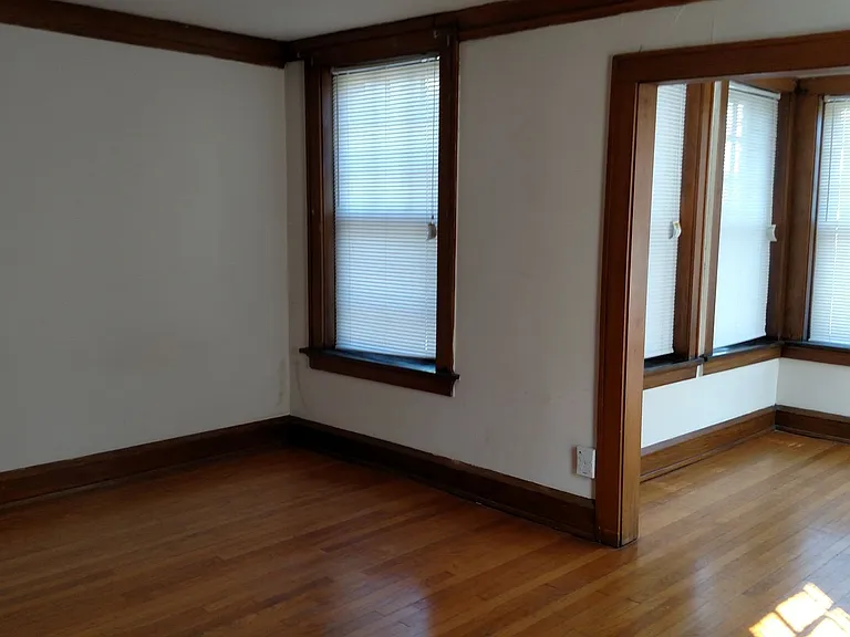 2583 N Murray Ave — Photo 12