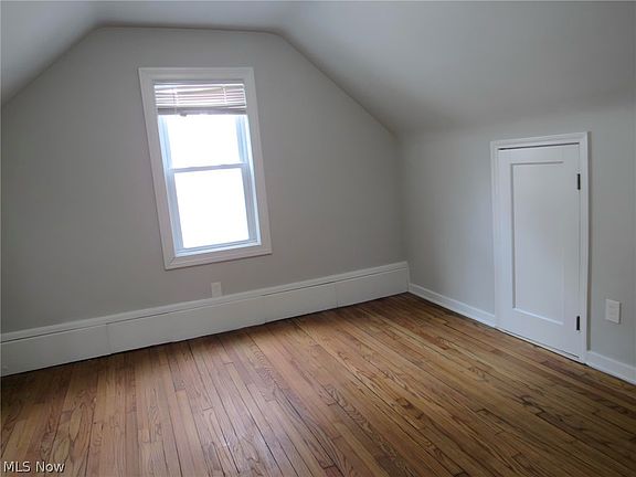 5th image of 113 Palmetto St
