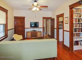 43 Chicago Ave #1, Oak Park, IL 60302