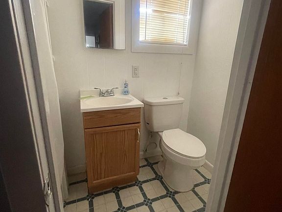 3rd image of 630 N 6th St