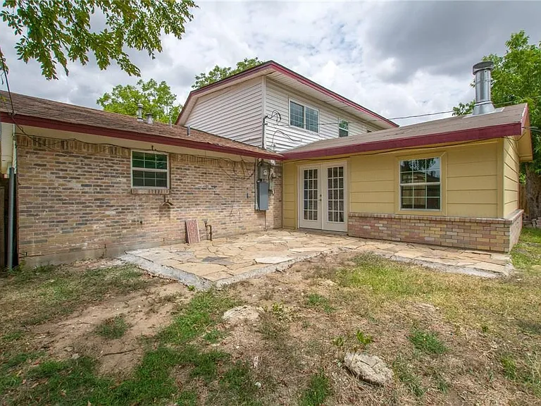 2310 Ridgedale Dr — Photo 22