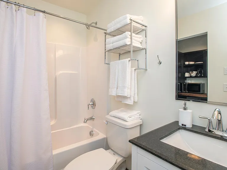 1208 Elmwood Ave — Photo 21