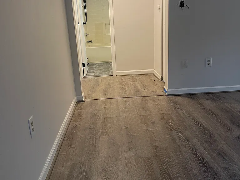 95 Downey Dr — Photo 6