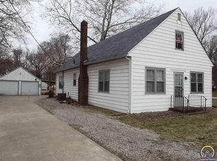 2134 NW Clay St, Topeka, KS 66608