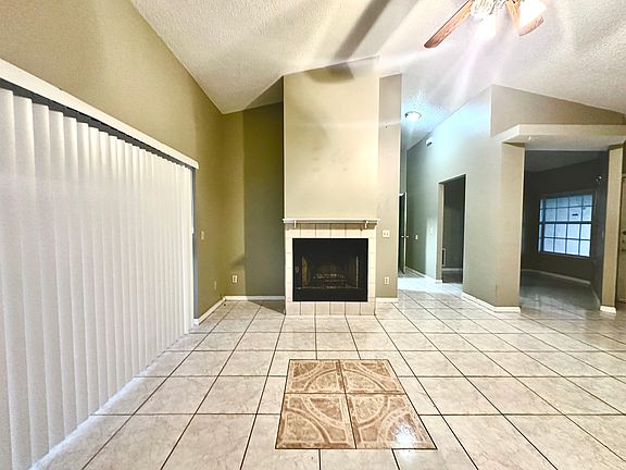 2nd image of 1112 Gardanne Ct