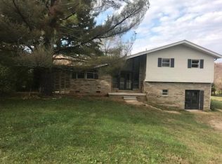 5898 Viola Rd, McMinnville, TN 37110