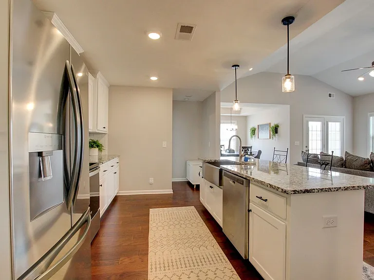 715 Jodine Ann Dr — Photo 11