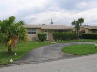 7762 Venetian St, Miramar, FL 33023