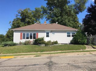 305 Johnson St, Albert Lea, MN 56007