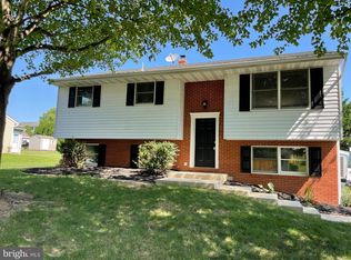 35 Hoover Rd, Lancaster, PA 17603