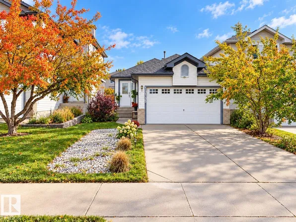 15135 43rd St NW, Edmonton, AB T5Y 3B3
