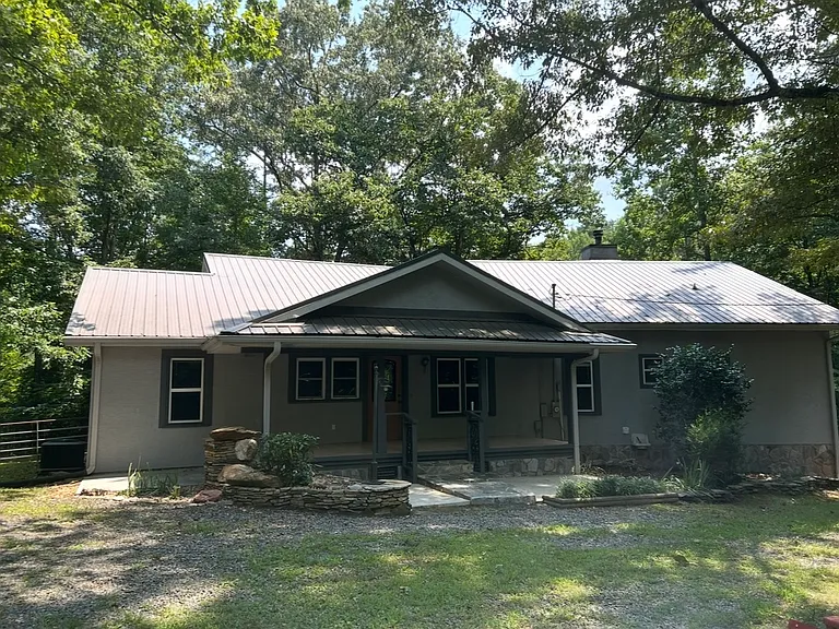 Carolina Ln — Photo 2
