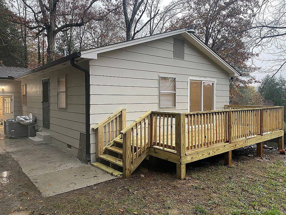 1st image of 128 Bettis Ln
