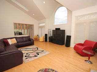 2119 Sheridan Rd, Buffalo Grove, IL 60089