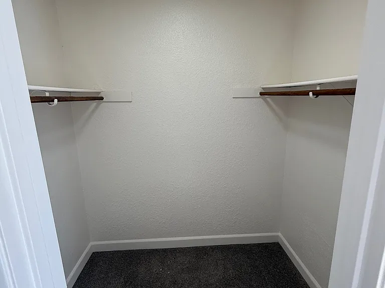 Sierra Woods Apartments — Photo 10