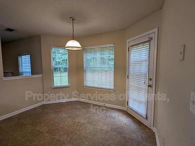 1905 Boulder Gate Dr — Photo 9