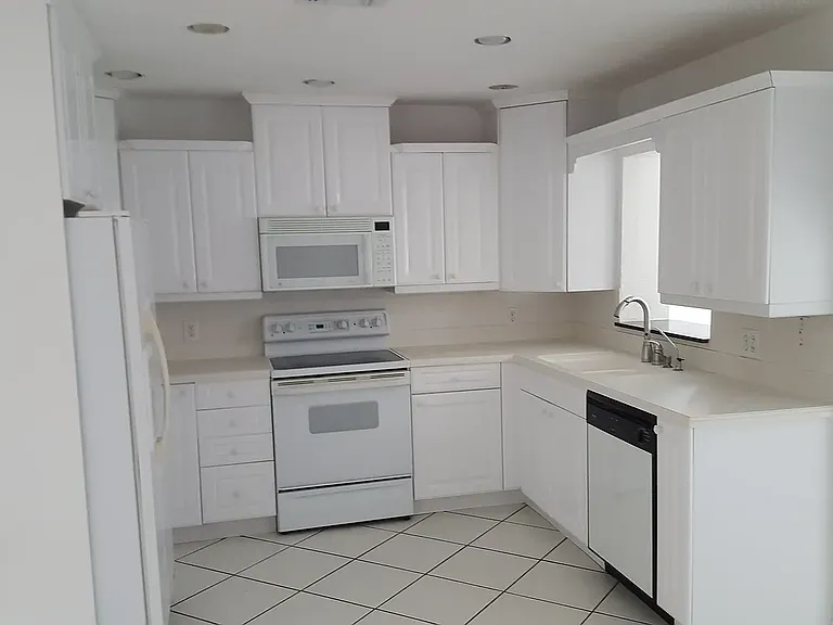 3136 San Jose St — Photo 4