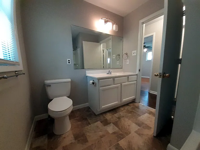 707 S McCrary St — Photo 11