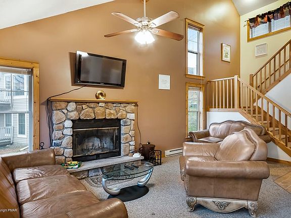 3rd image of 361 Juniper Ct