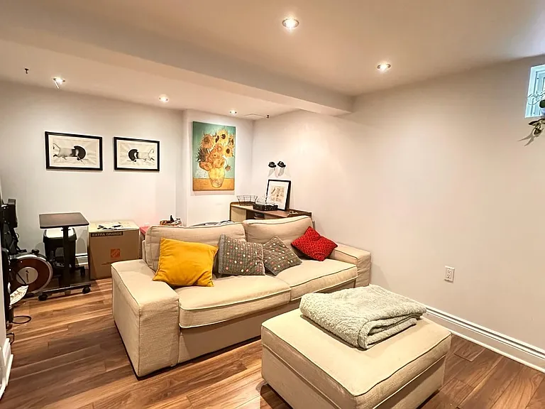 5 Fulham Ct — Photo 17