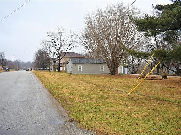 3rd image of 1700 E Mechanic Ave
