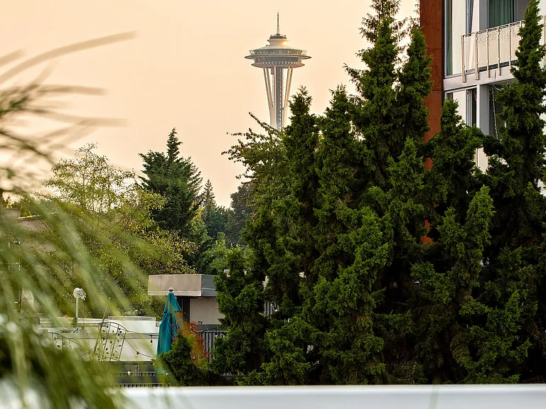 The Summit at Lake Union — Photo 26