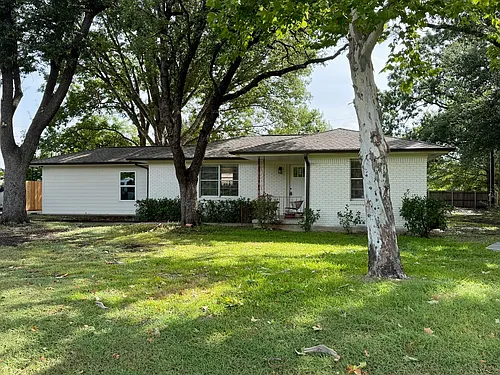 696 Bosque Ln Photo 1