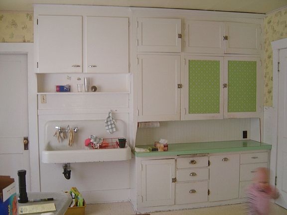 Kitchen 'before' remodel