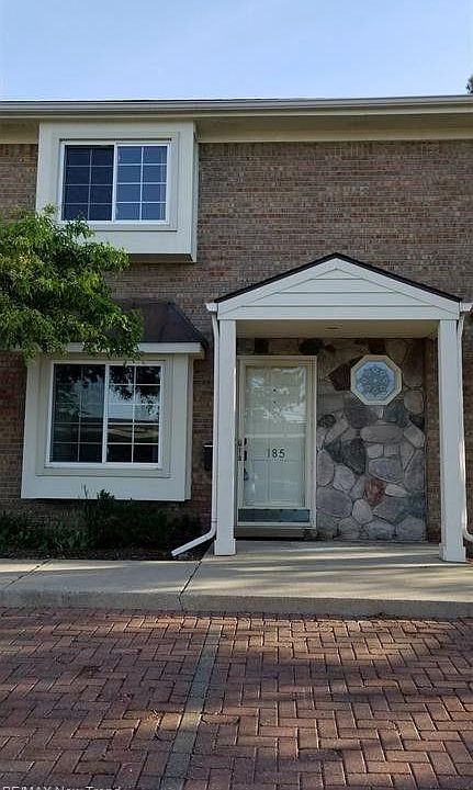 185 Coolidge Rd, photo 2