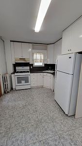 6229 59th Dr, Maspeth, NY, 11378