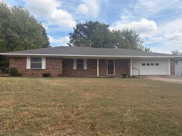 715 25th St SW, Paris, TX 75460
