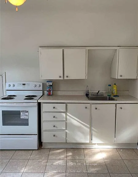 7 Valerie Rd #2 — Photo 3